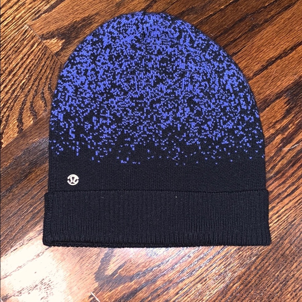 LULULEMON blue and black wool hat